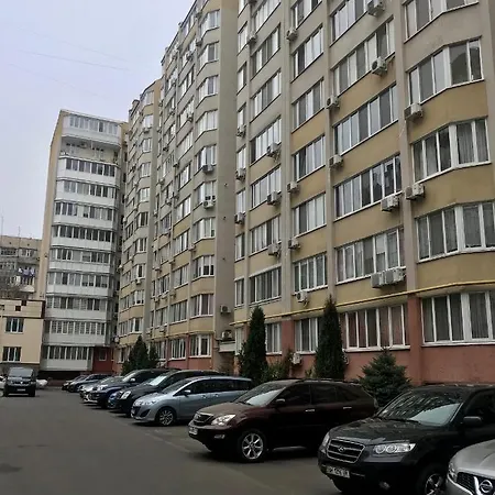 Apartments&vernissage On Kostandi Street Apartment