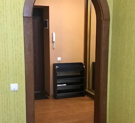 Апартаменты & Vernissage On Kostandi Street